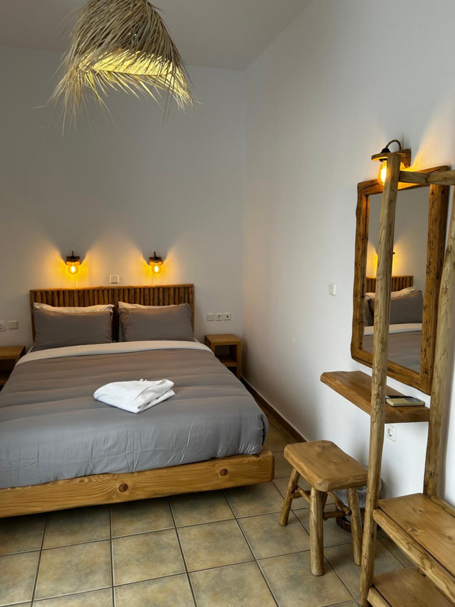 Hotel Livadia Páros 외부 사진