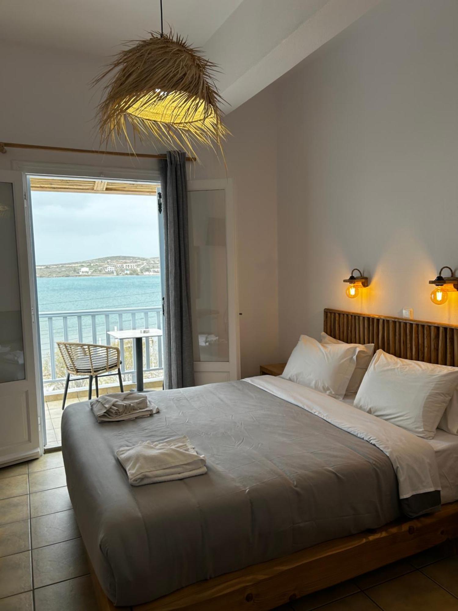 Hotel Livadia Páros 외부 사진