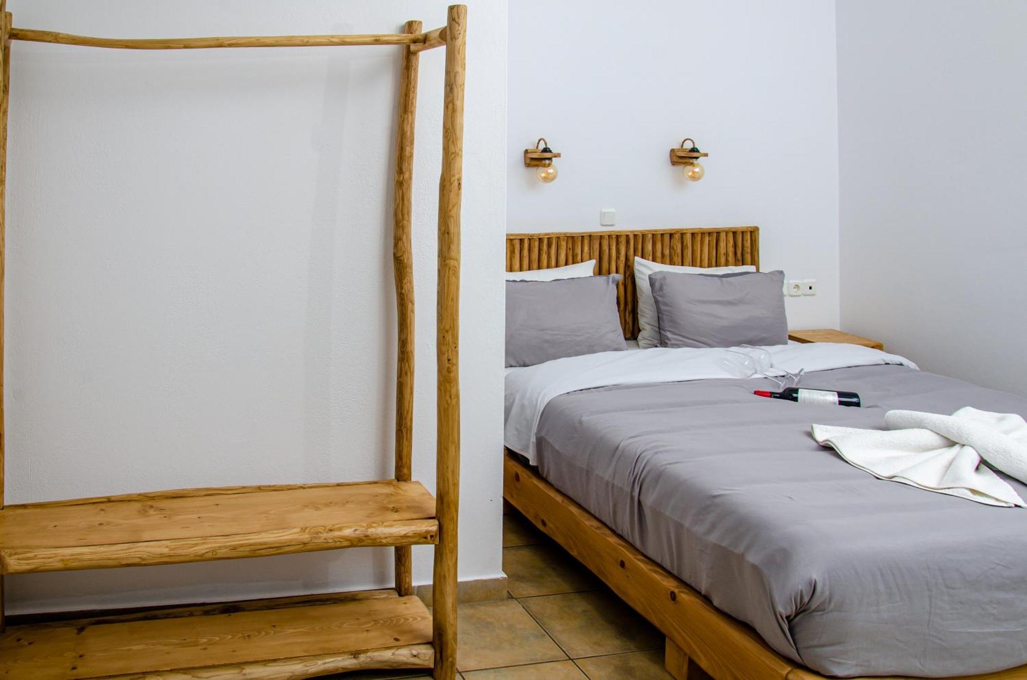 Hotel Livadia Páros 외부 사진