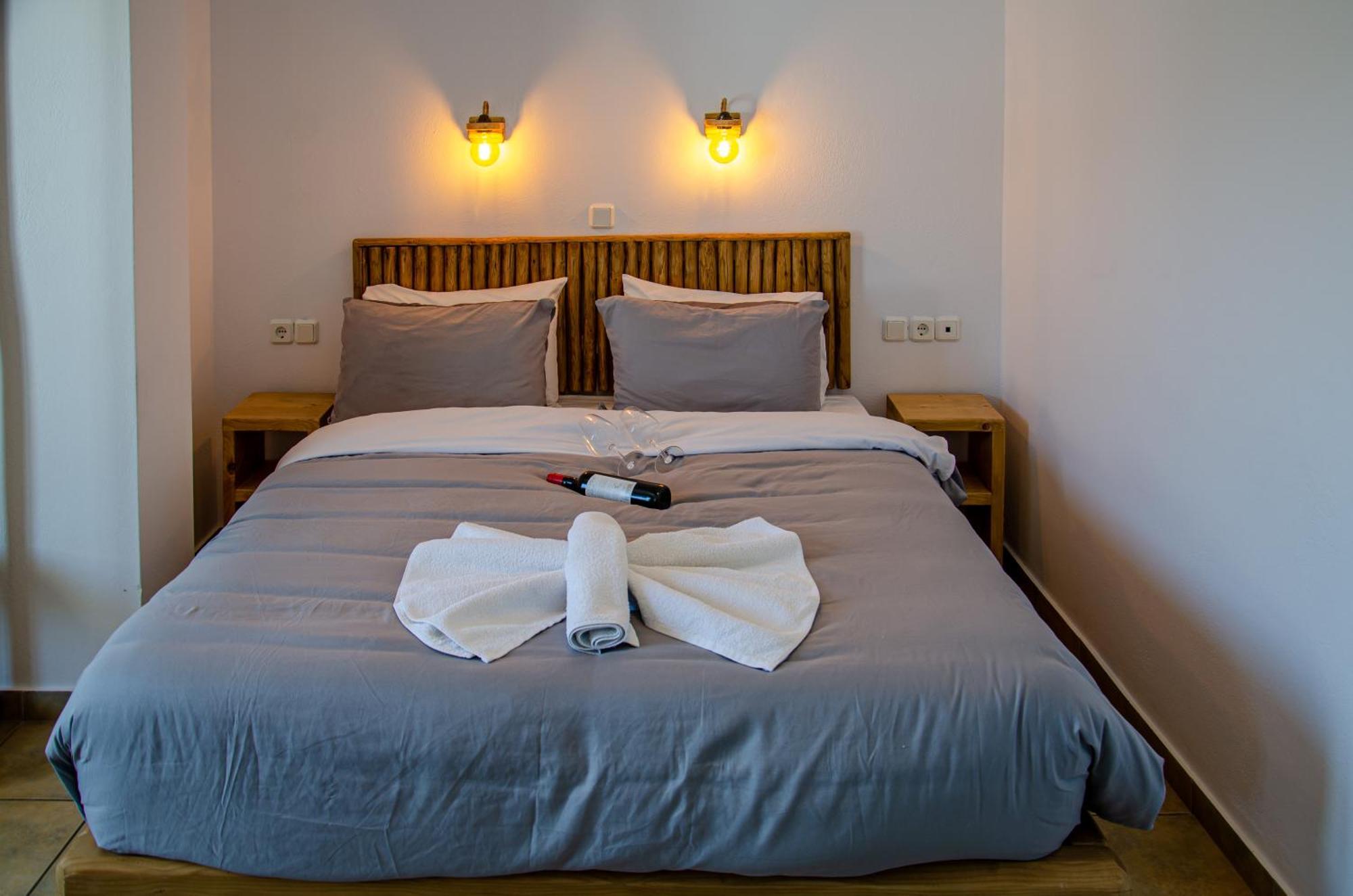 Hotel Livadia Páros 외부 사진