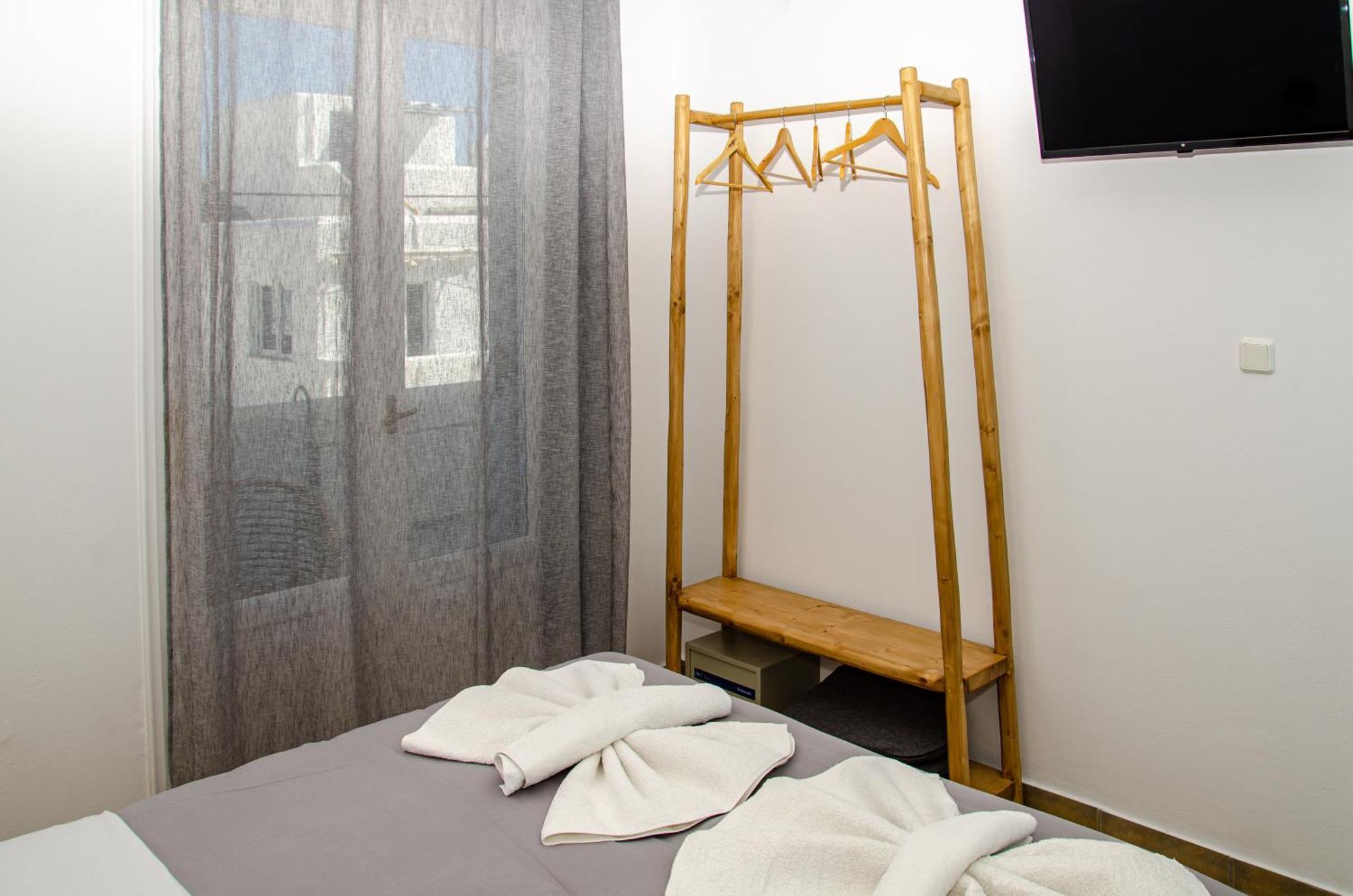 Hotel Livadia Páros 외부 사진